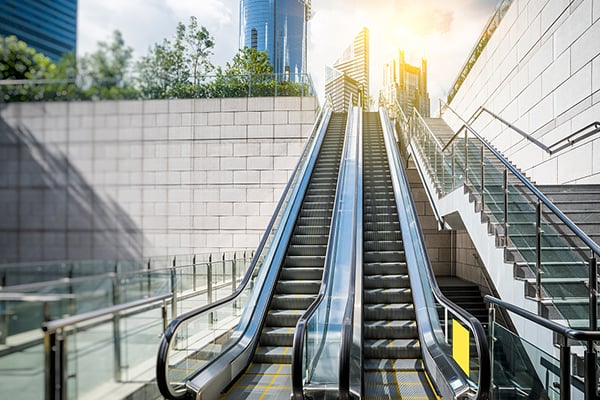 Solución de Transporte Vertical para Escuelas